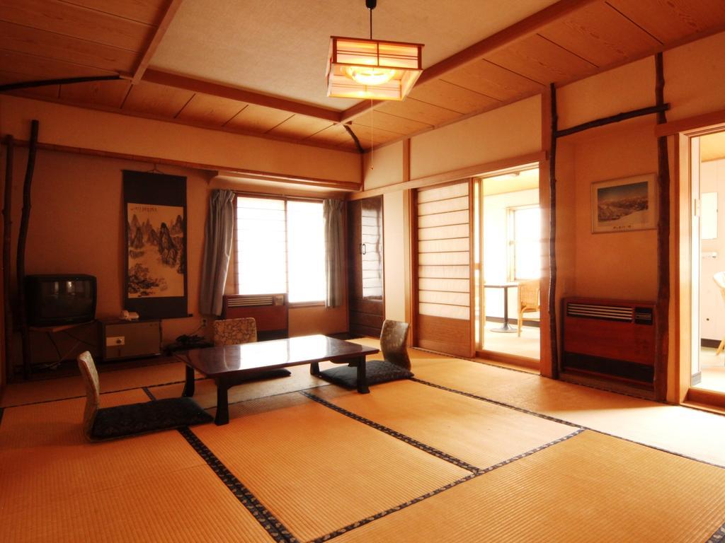 Kaneki Hotel Yamanouchi  Exterior foto